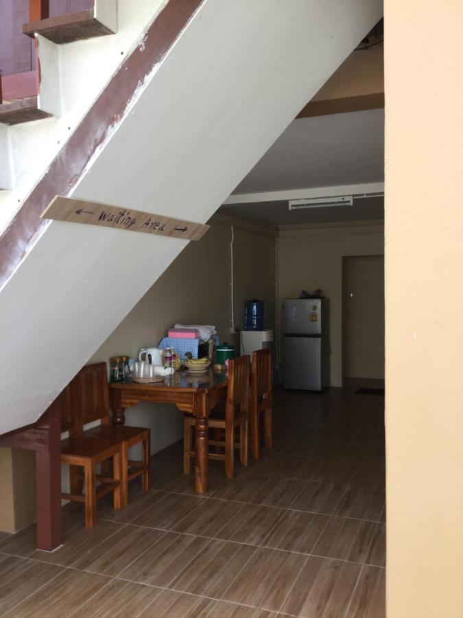 Siriwal Guesthouse Phra Nakhon Si Ayutthaya Esterno foto