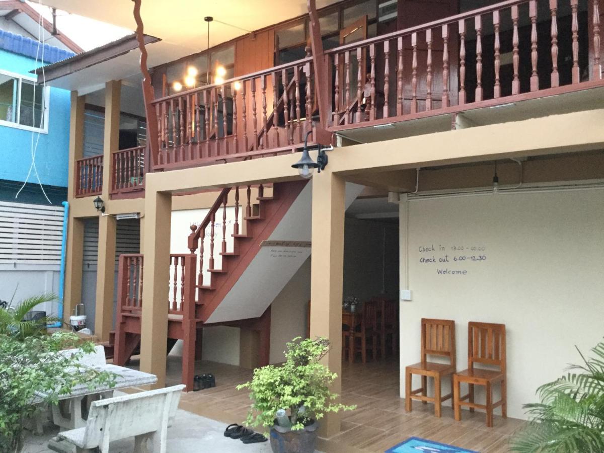 Siriwal Guesthouse Phra Nakhon Si Ayutthaya Esterno foto
